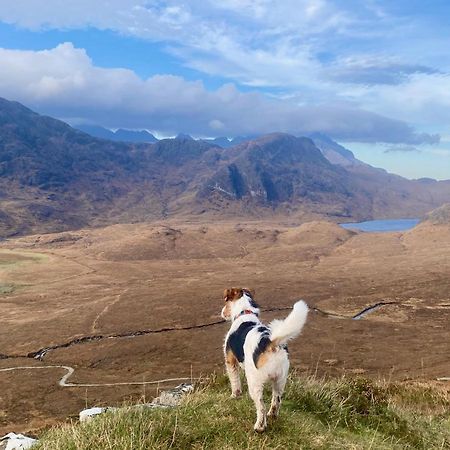 Tigh Mairi At Mary'S Thatched Cottages Elgol ภายนอก รูปภาพ