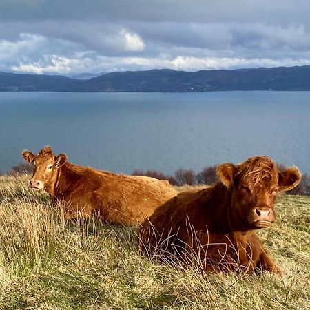Tigh Mairi At Mary'S Thatched Cottages Elgol ภายนอก รูปภาพ