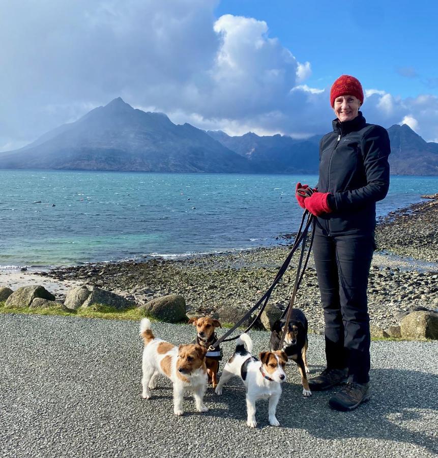 Tigh Mairi At Mary'S Thatched Cottages Elgol ภายนอก รูปภาพ