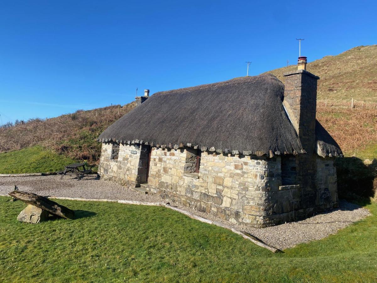 Tigh Mairi At Mary'S Thatched Cottages Elgol ภายนอก รูปภาพ