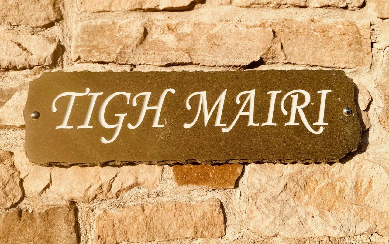 Tigh Mairi At Mary'S Thatched Cottages Elgol ภายนอก รูปภาพ